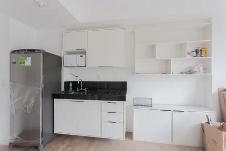 Cozinha de kitnet/studio à venda com 1 quarto, 27m² em Pinheiros, São Paulo
