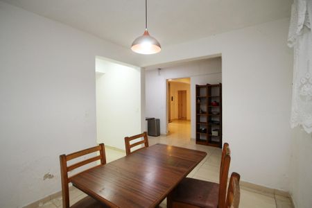 Casa de condomínio para alugar com 264m², 3 quartos e 10 vagas Casa de condomínio para alugar com 264m², 3 quartos e 10 vagasSala de Jantar