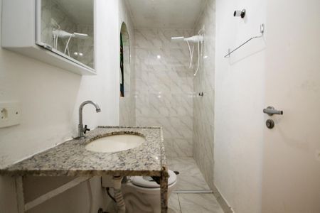 Banheiro de casa de condomínio para alugar com 3 quartos, 264m² em Chácara Represinha, Cotia
