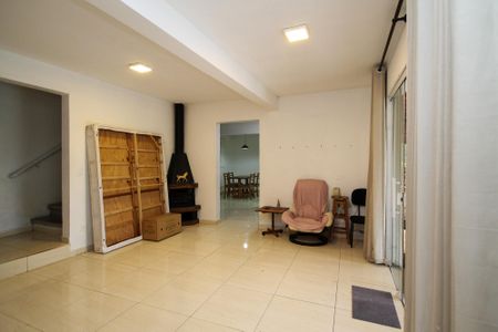 Casa de condomínio para alugar com 264m², 3 quartos e 10 vagas Casa de condomínio para alugar com 264m², 3 quartos e 10 vagasSala de Estar