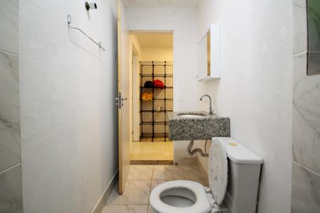 Casa de condomínio para alugar com 264m², 3 quartos e 10 vagas Casa de condomínio para alugar com 264m², 3 quartos e 10 vagasBanheiro