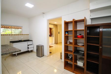 Casa de condomínio para alugar com 264m², 3 quartos e 10 vagas Casa de condomínio para alugar com 264m², 3 quartos e 10 vagasCozinha
