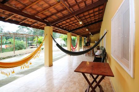Casa de condomínio para alugar com 264m², 3 quartos e 10 vagas Casa de condomínio para alugar com 264m², 3 quartos e 10 vagasVaranda