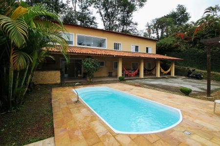 Casa de condomínio para alugar com 264m², 3 quartos e 10 vagas Casa de condomínio para alugar com 264m², 3 quartos e 10 vagasPiscina