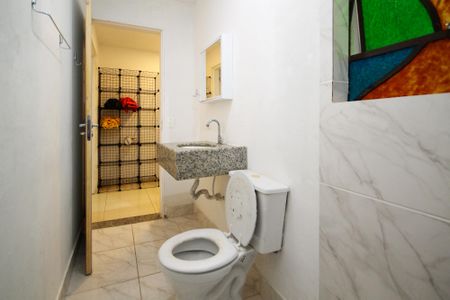 Casa de condomínio para alugar com 264m², 3 quartos e 10 vagas Casa de condomínio para alugar com 264m², 3 quartos e 10 vagasBanheiro