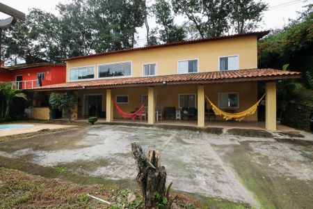 Casa de condomínio para alugar com 264m², 3 quartos e 10 vagas Casa de condomínio para alugar com 264m², 3 quartos e 10 vagasFachada Casa