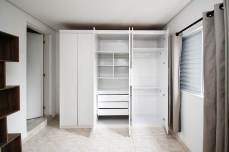 Casa de condomínio para alugar com 264m², 3 quartos e 10 vagas Casa de condomínio para alugar com 264m², 3 quartos e 10 vagasCloset Suíte