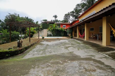 Garagem de casa de condomínio para alugar com 3 quartos, 264m² em Chácara Represinha, Cotia