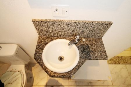 Casa de condomínio para alugar com 264m², 3 quartos e 10 vagas Casa de condomínio para alugar com 264m², 3 quartos e 10 vagasLavabo