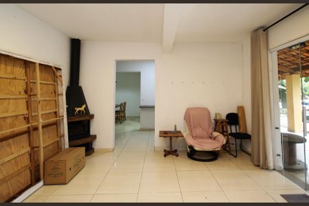 Casa de condomínio para alugar com 264m², 3 quartos e 10 vagas Casa de condomínio para alugar com 264m², 3 quartos e 10 vagasSala de Estar