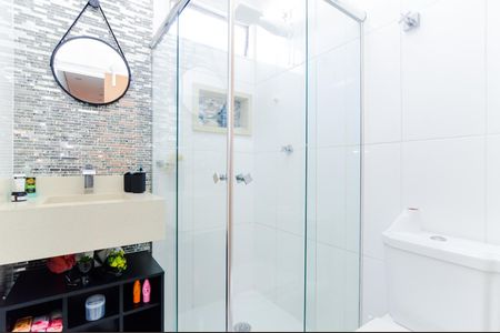 Banheiro de apartamento à venda com 2 quartos, 65m² em Vila Rosalia, Guarulhos