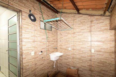 Apartamento para alugar com 48m², 2 quartos e 1 vaga Apartamento para alugar com 48m², 2 quartos e 1 vagaCozinha e Área de Serviço