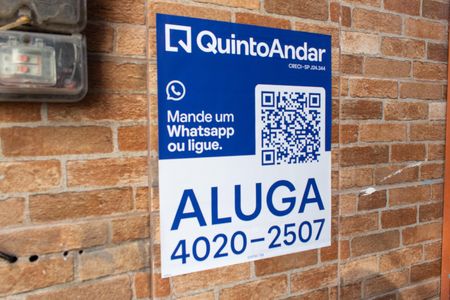 Fachada de casa para alugar com 2 quartos, 60m² em Jardim Leni, São Paulo