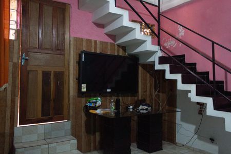 Sala de casa para alugar com 2 quartos, 60m² em Jardim Leni, São Paulo