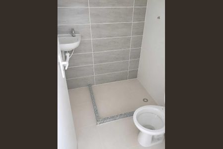 Apartamento para alugar com 35m², 1 quarto e sem vaga Apartamento para alugar com 35m², 1 quarto e sem vagaBanheiro