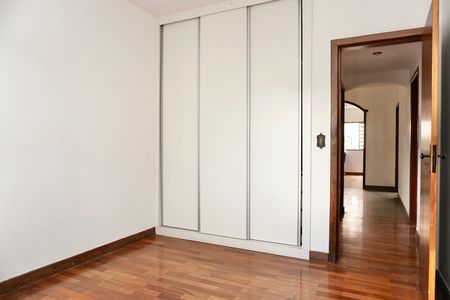 Apartamento à venda com 192m², 3 quartos e 2 vagas Apartamento à venda com 192m², 3 quartos e 2 vagasSuíte