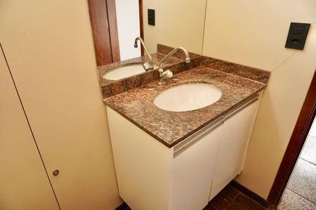 Apartamento à venda com 192m², 3 quartos e 2 vagas Apartamento à venda com 192m², 3 quartos e 2 vagasLavabo - Cobertura