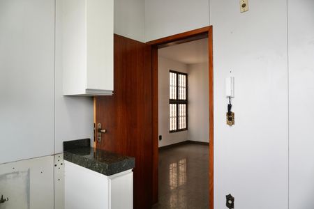 Apartamento à venda com 192m², 3 quartos e 2 vagas Apartamento à venda com 192m², 3 quartos e 2 vagasCozinha