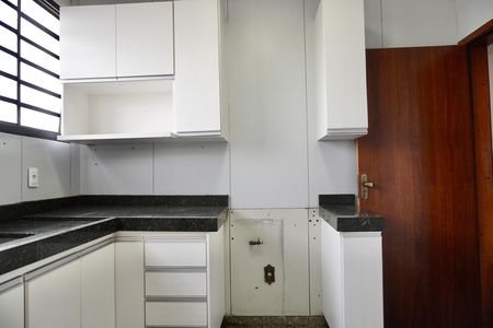 Apartamento à venda com 192m², 3 quartos e 2 vagas Apartamento à venda com 192m², 3 quartos e 2 vagasCozinha