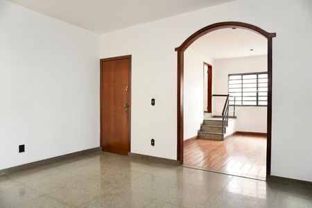 Apartamento à venda com 192m², 3 quartos e 2 vagas Apartamento à venda com 192m², 3 quartos e 2 vagasSala 2