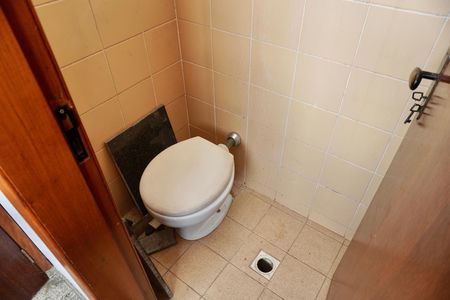 Apartamento à venda com 192m², 3 quartos e 2 vagas Apartamento à venda com 192m², 3 quartos e 2 vagasÁrea de Serviço - Dependências