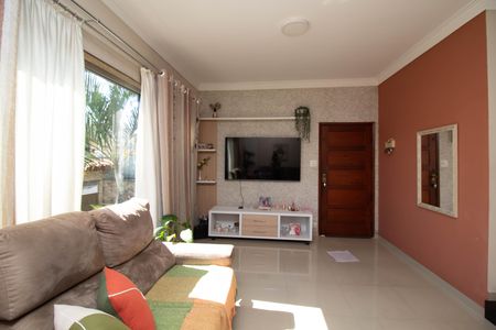 Sala de casa à venda com 3 quartos, 250m² em Vila Galvão, Guarulhos