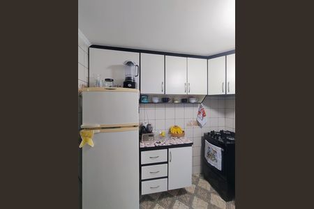 Apartamento à venda com 48m², 2 quartos e 1 vaga Apartamento à venda com 48m², 2 quartos e 1 vagaCozinha e área de serviço
