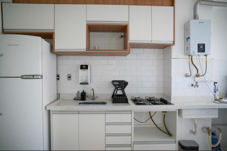 Cozinha de apartamento para alugar com 2 quartos, 37m² em Jardim Imperador (zona Sul), São Paulo