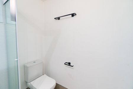 Apartamento à venda com 70m², 2 quartos e 2 vagas Apartamento à venda com 70m², 2 quartos e 2 vagasBanheiro Social
