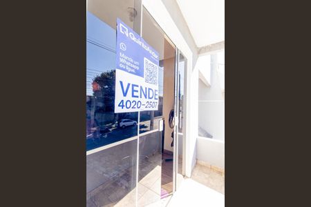 Placa de casa à venda com 3 quartos, 150m² em Sítio Cercado, Curitiba