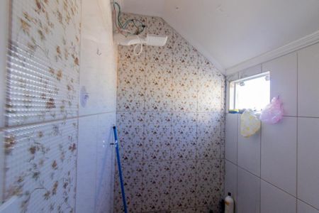 Casa à venda com 150m², 3 quartos e 1 vaga Casa à venda com 150m², 3 quartos e 1 vagaBanheiro Social
