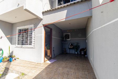 Garagem de casa à venda com 3 quartos, 150m² em Sítio Cercado, Curitiba