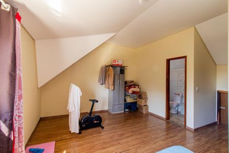 Casa à venda com 150m², 3 quartos e 1 vaga Casa à venda com 150m², 3 quartos e 1 vagaAtico