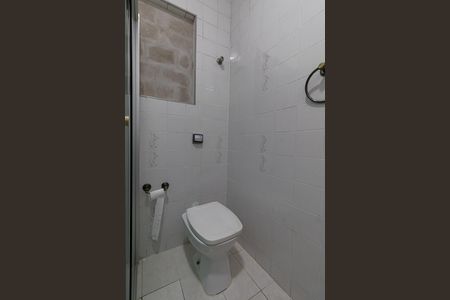 Banheiro de casa para alugar com 3 quartos, 80m² em Parque Cruzeiro do Sul, São Paulo
