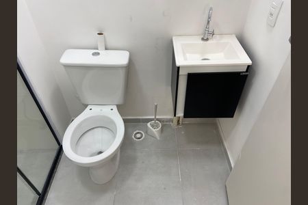 Apartamento à venda com 37m², 2 quartos e sem vaga Apartamento à venda com 37m², 2 quartos e sem vagaBanheiro