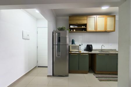 Cozinha de apartamento para alugar com 2 quartos, 72m² em Nova Mirim, Praia Grande