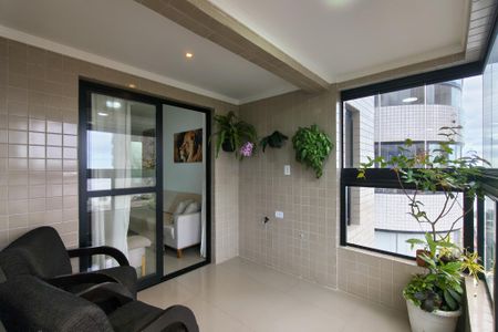 Apartamento para alugar com 72m², 2 quartos e 1 vaga Apartamento para alugar com 72m², 2 quartos e 1 vagaSacada