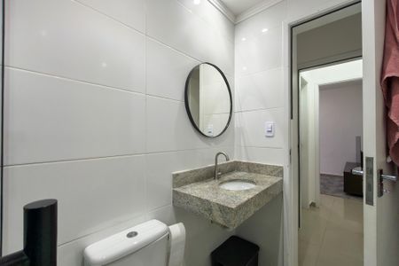 Apartamento para alugar com 72m², 2 quartos e 1 vaga Apartamento para alugar com 72m², 2 quartos e 1 vagaBanheiro da Suíte 1