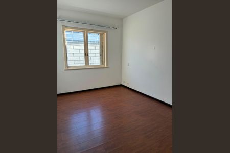 Casa à venda com 308m², 3 quartos e 2 vagas