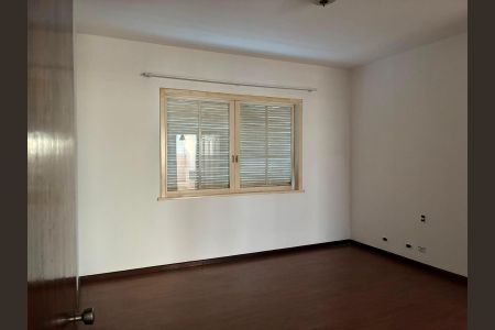 Casa à venda com 308m², 3 quartos e 2 vagas