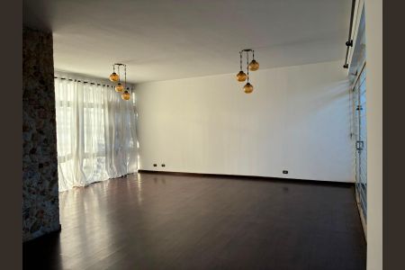 Casa à venda com 308m², 3 quartos e 2 vagas