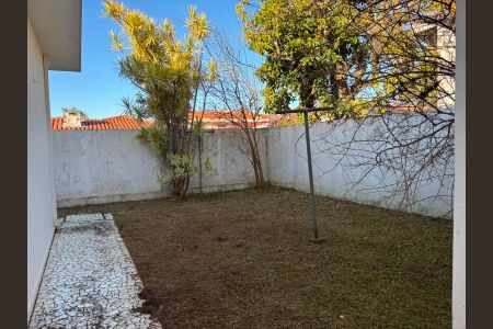Casa à venda com 308m², 3 quartos e 2 vagas