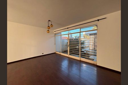 Casa para alugar com 3 quartos, 308m² em Jardim Social, Curitiba