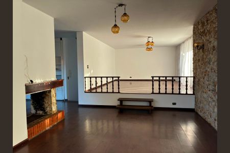 Casa à venda com 308m², 3 quartos e 2 vagas