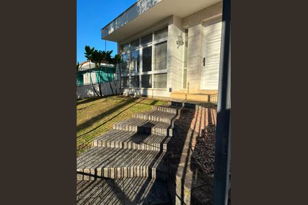 Casa à venda com 308m², 3 quartos e 2 vagas