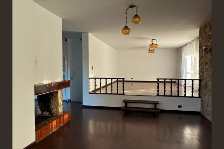 Casa à venda com 308m², 3 quartos e 2 vagas