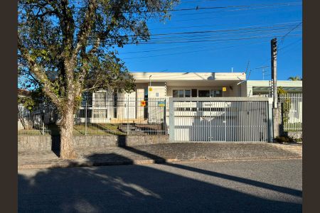 Casa à venda com 308m², 3 quartos e 2 vagas