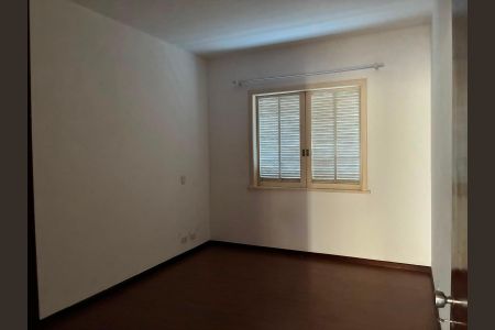 Casa à venda com 308m², 3 quartos e 2 vagas