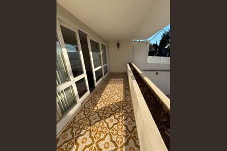 Casa à venda com 308m², 3 quartos e 2 vagas