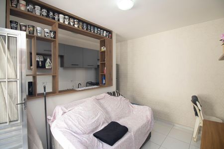 Sala de casa para alugar com 1 quarto, 27m² em Vila Nova Carolina, São Paulo